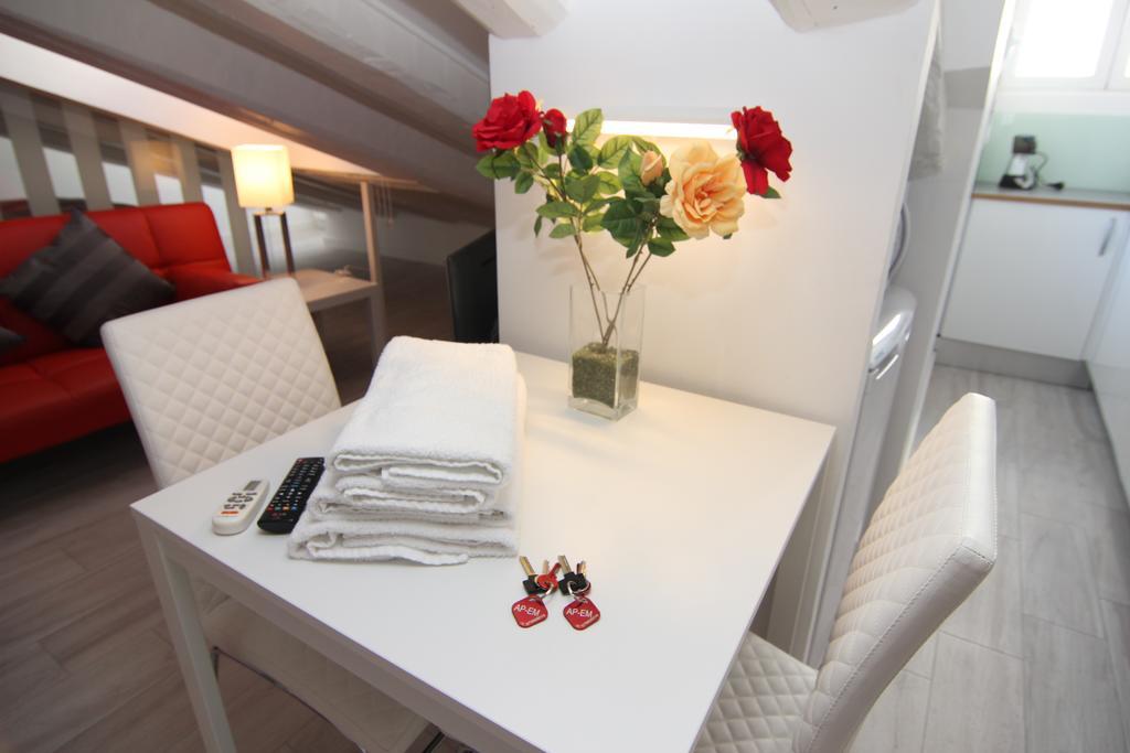 Apartamento Atico En Puerta Del Sol Madrid Eksteriør billede
