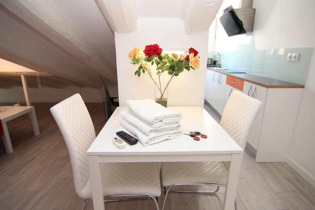 Apartamento Atico En Puerta Del Sol Madrid Eksteriør billede