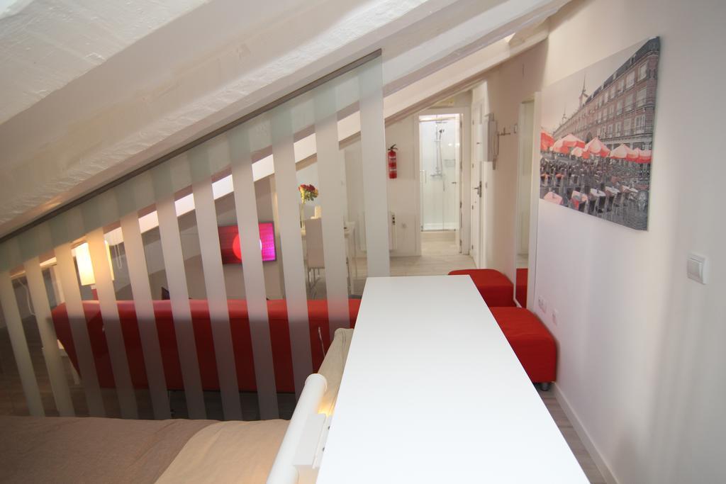 Apartamento Atico En Puerta Del Sol Madrid Eksteriør billede