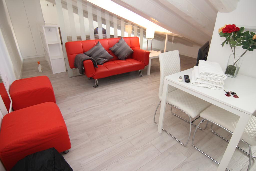 Apartamento Atico En Puerta Del Sol Madrid Eksteriør billede