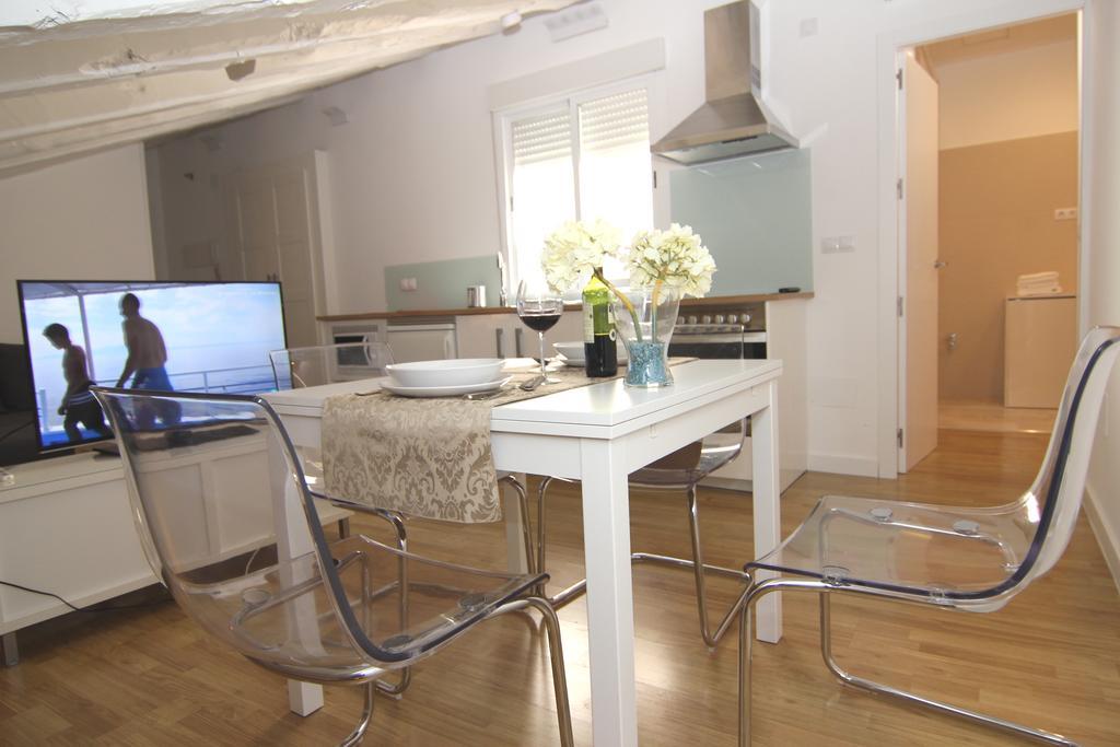 Apartamento Atico En Puerta Del Sol Madrid Eksteriør billede