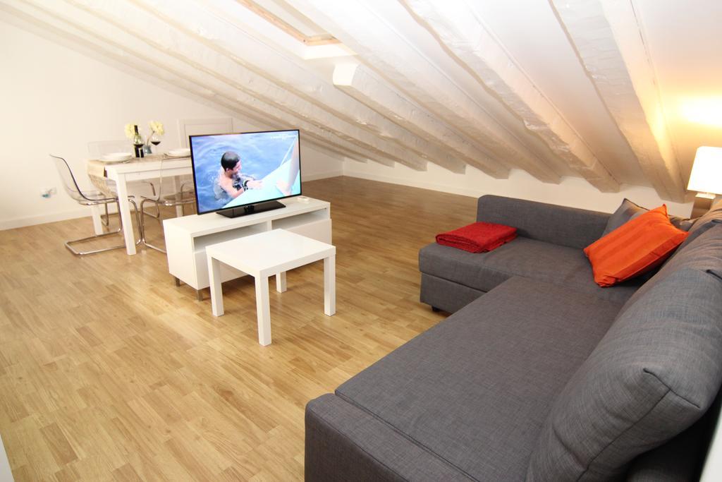 Apartamento Atico En Puerta Del Sol Madrid Eksteriør billede