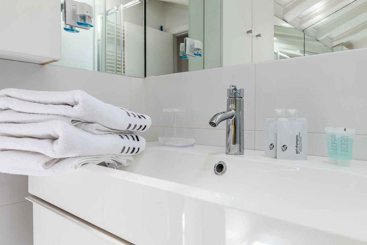Apartamento Atico En Puerta Del Sol Madrid Eksteriør billede