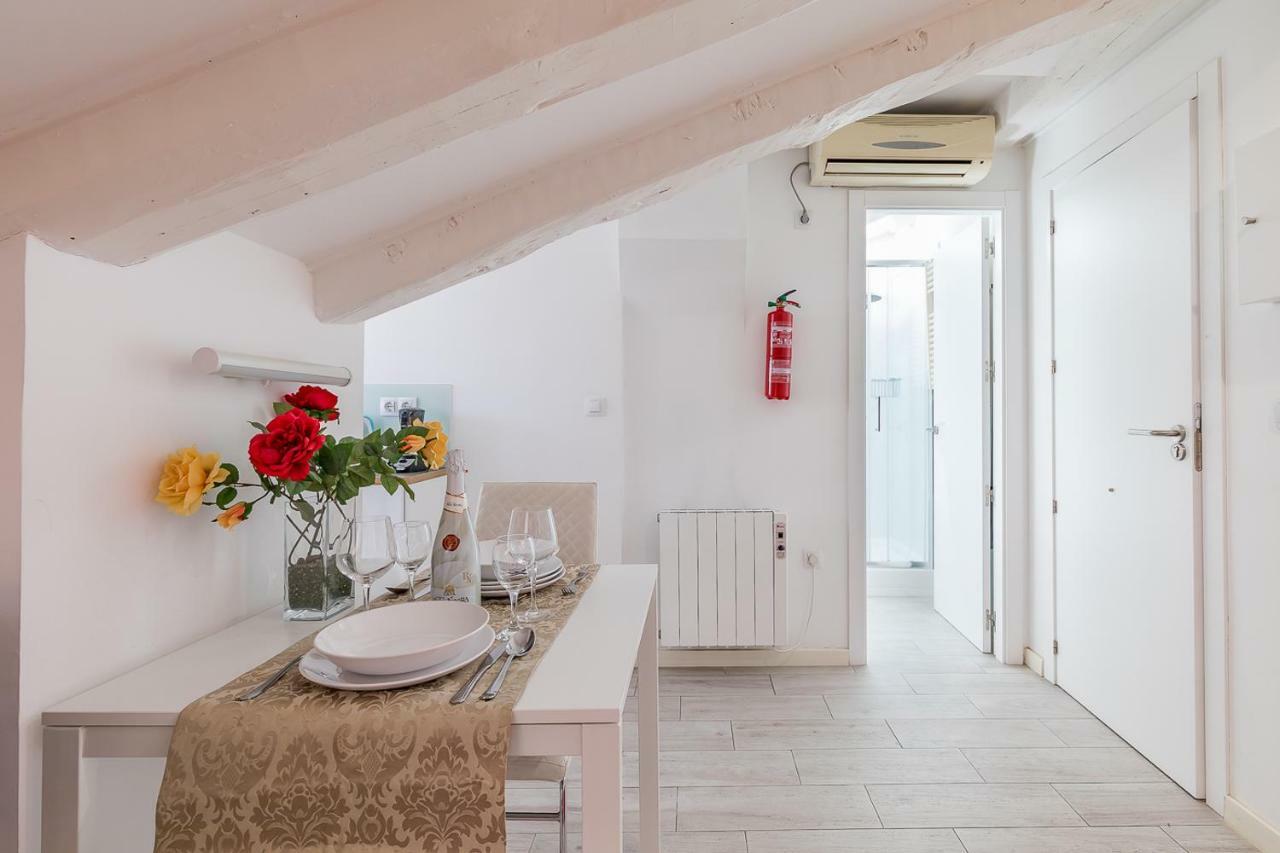 Apartamento Atico En Puerta Del Sol Madrid Eksteriør billede