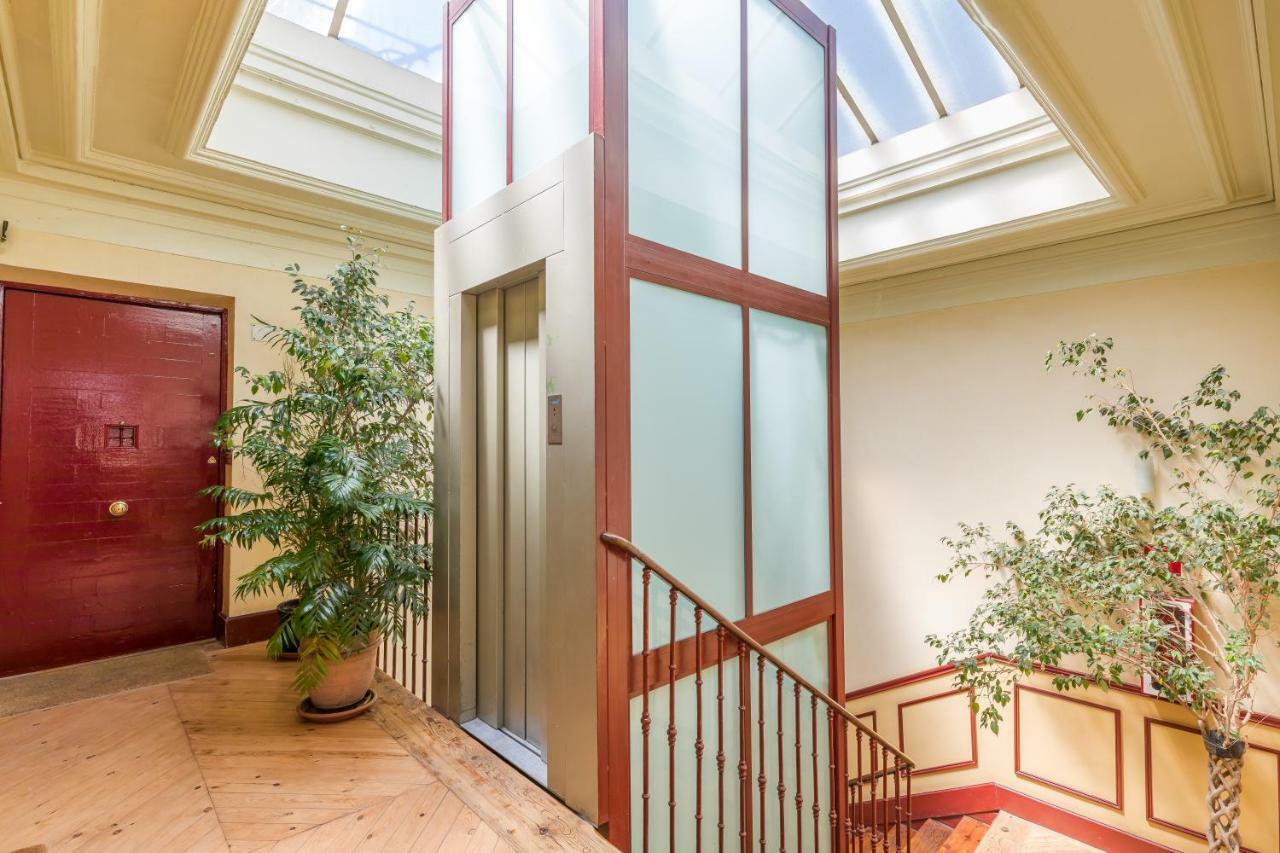 Apartamento Atico En Puerta Del Sol Madrid Eksteriør billede